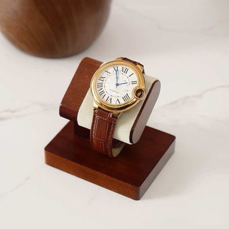 Luxury Watch Shop - Деревянная подставка для часов из массива