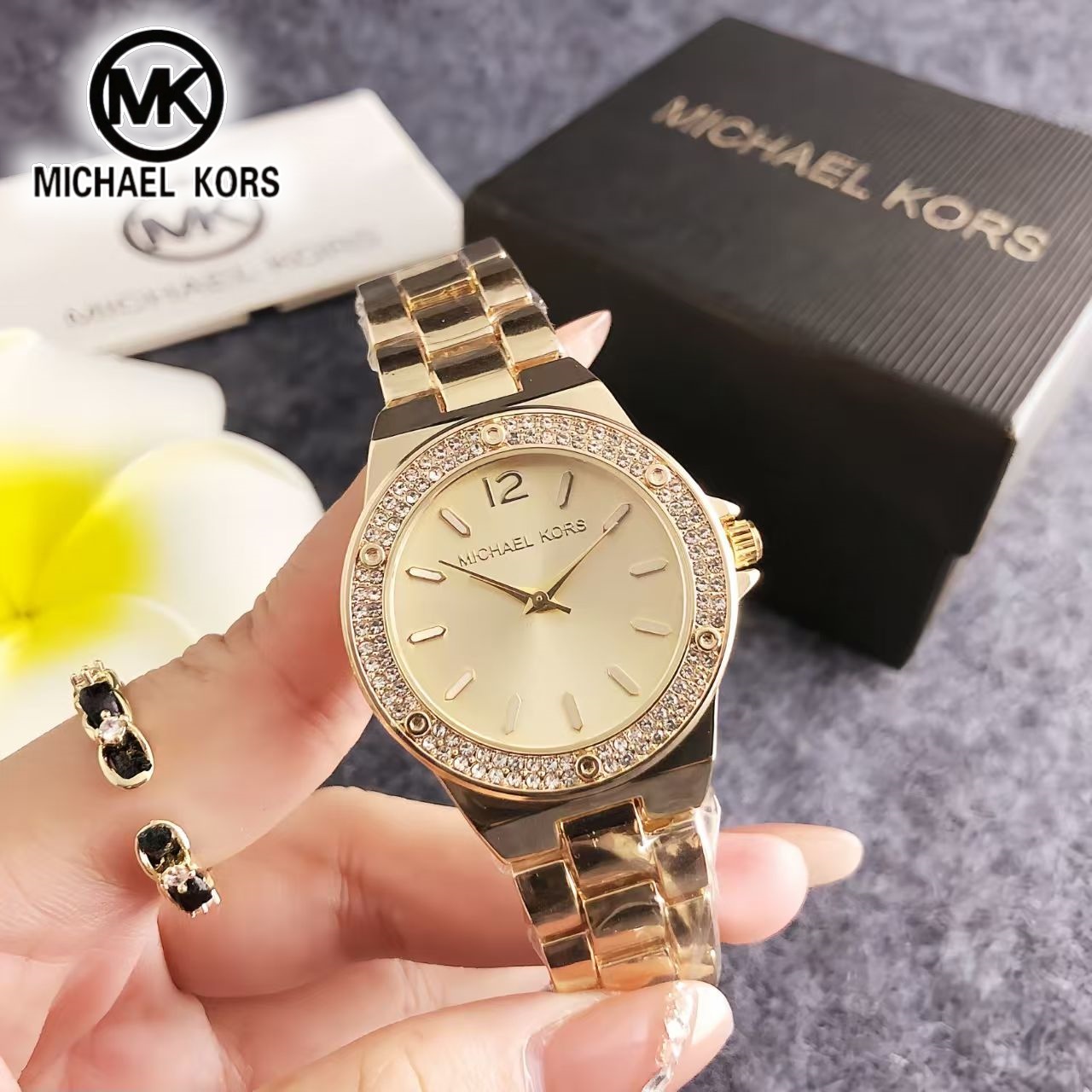 Модные роскошные женские часы  – обзор и цена Luxury Watch Photo