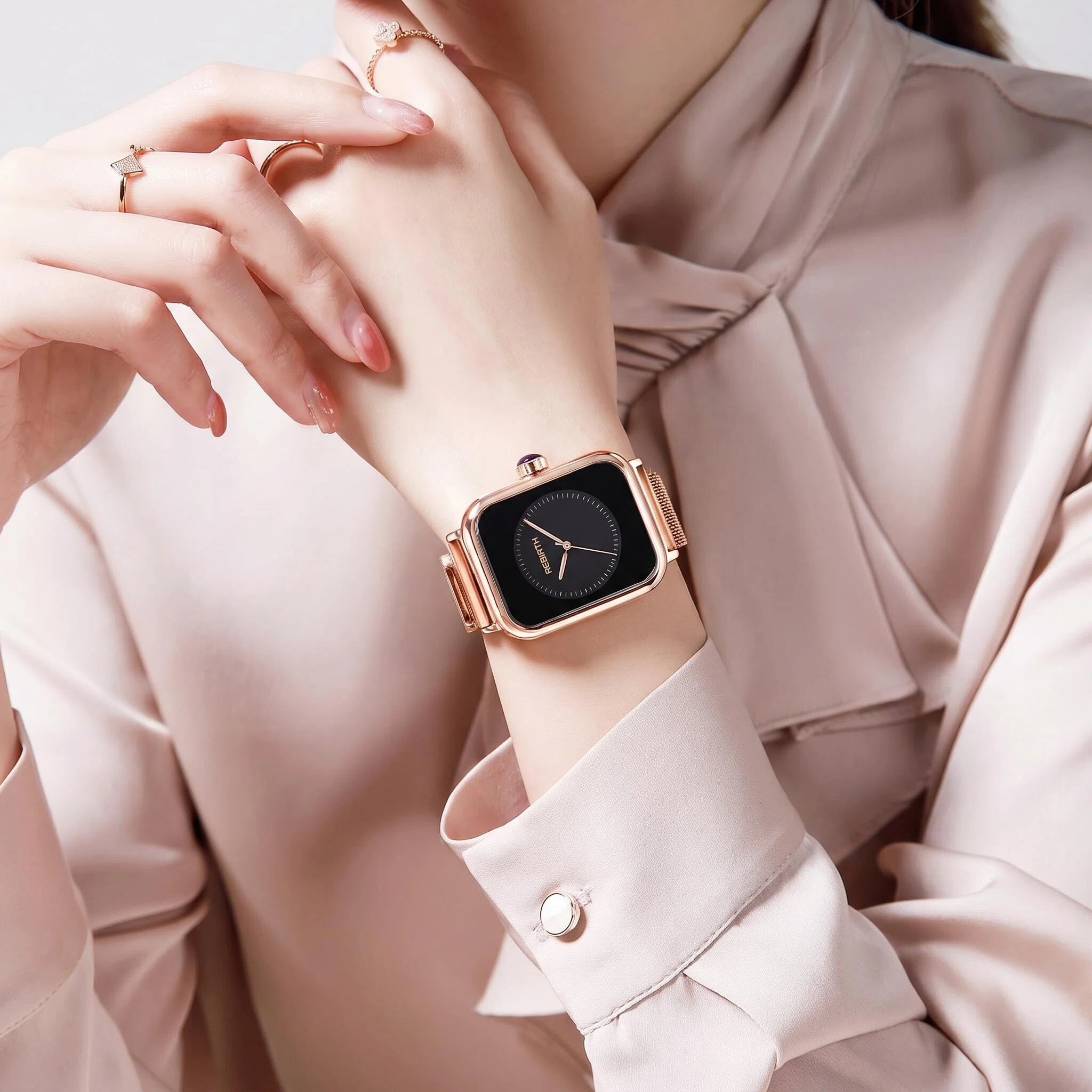Легкие роскошные квадратные же – обзор и цена Luxury Watch Gold And Black
